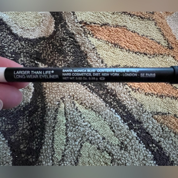 NARS larger than life long wear eyeliner .. Santa Monica blvd - Picture 2 of 3
